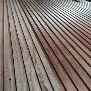 Revestimento Painel Ripado -  Maçaranduba de Demolição ( Valor m²)