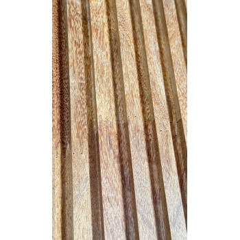 Revestimento Painel Ripado 1,0 x 1,0 -  Cumarú  Champanhe Cerne Extra( Valor m²)