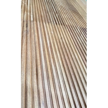 Revestimento Painel Ripado 1,0 x 1,0 -  Cumarú  Champanhe Cerne Extra( Valor m²)