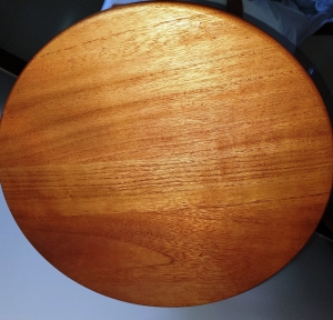 Banqueta  Alta alt.72 cm em Madeira Maciça