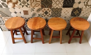 Kit 4 Banqueta Baixa alt.45 cm em Madeira Maciça