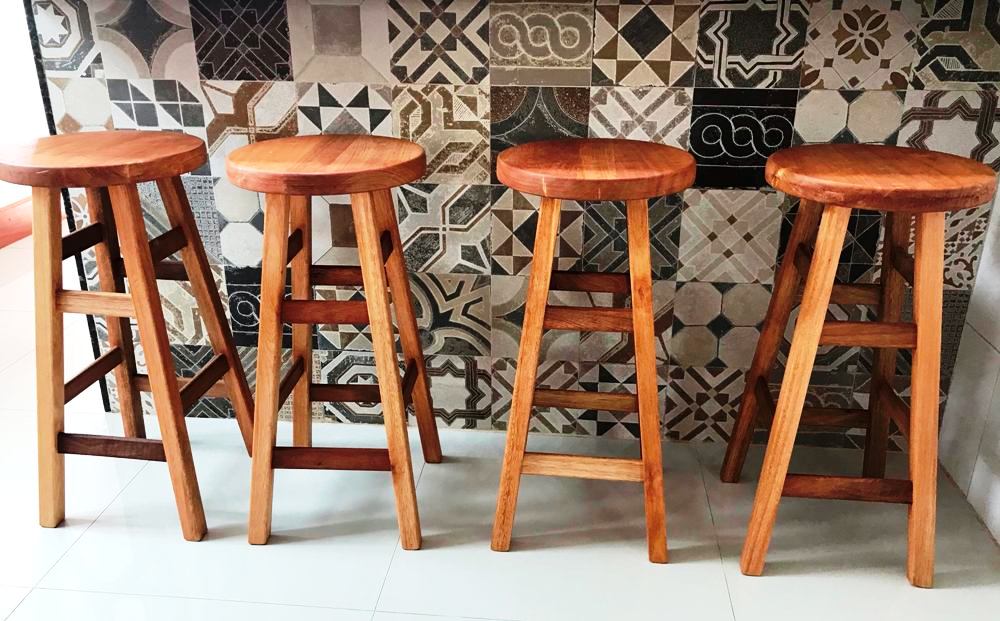 Kit 4 Banqueta Alta alt.72 cm em Madeira Maciça
