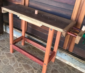 BANCADA PARA MARCENEIRO HOBBY DE 1,20 X 0,39 X 0,90 c/ 01 Morsa e (Gaveta opcional)-  SB 133 